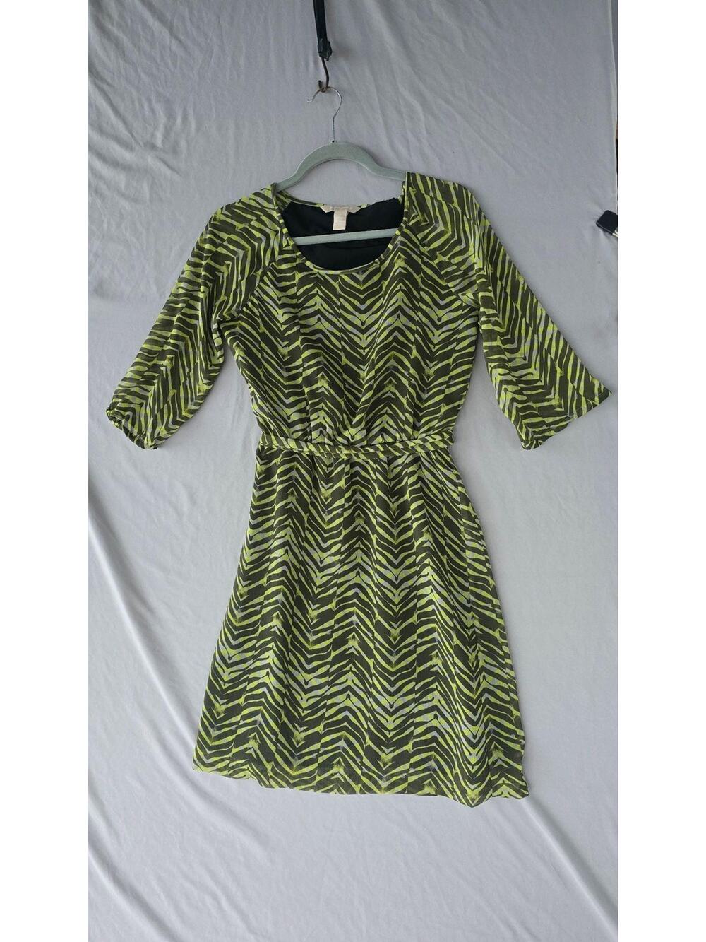 Banana Republic Dress Womens 2 Green Chevron 3/4 Sleeve Belted Chiffon Short